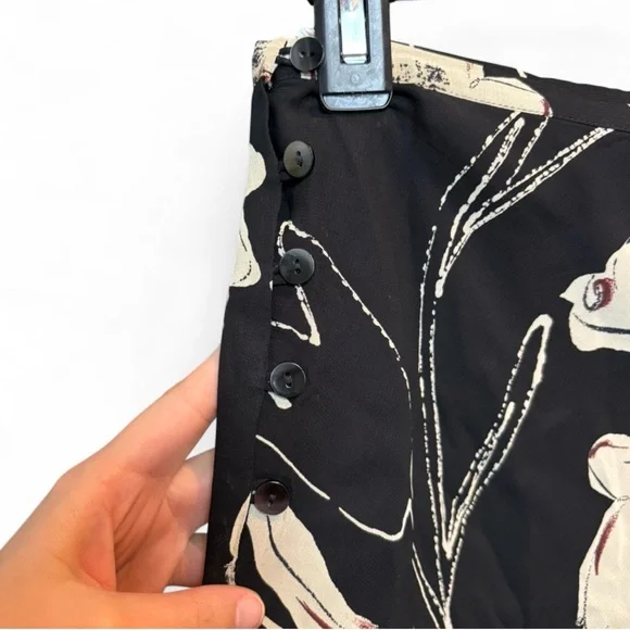 Ann Taylor Black and Cream Floral Maxi Skirt - Picture 4 of 5